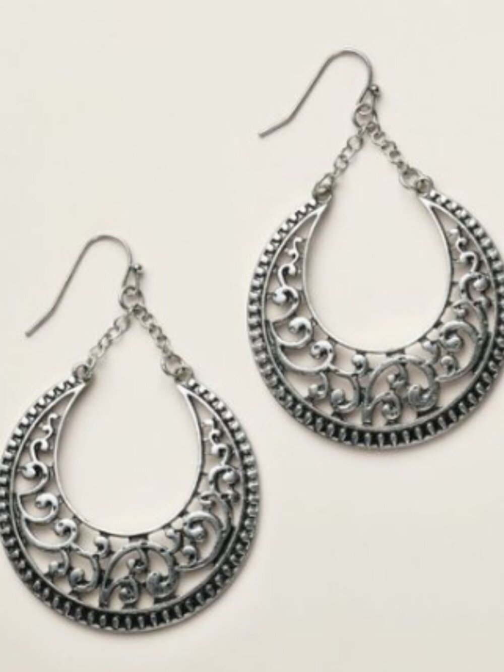 Avon Studio 1886 Silver Filigree Boho Eclipse Hoop Drop Earrings